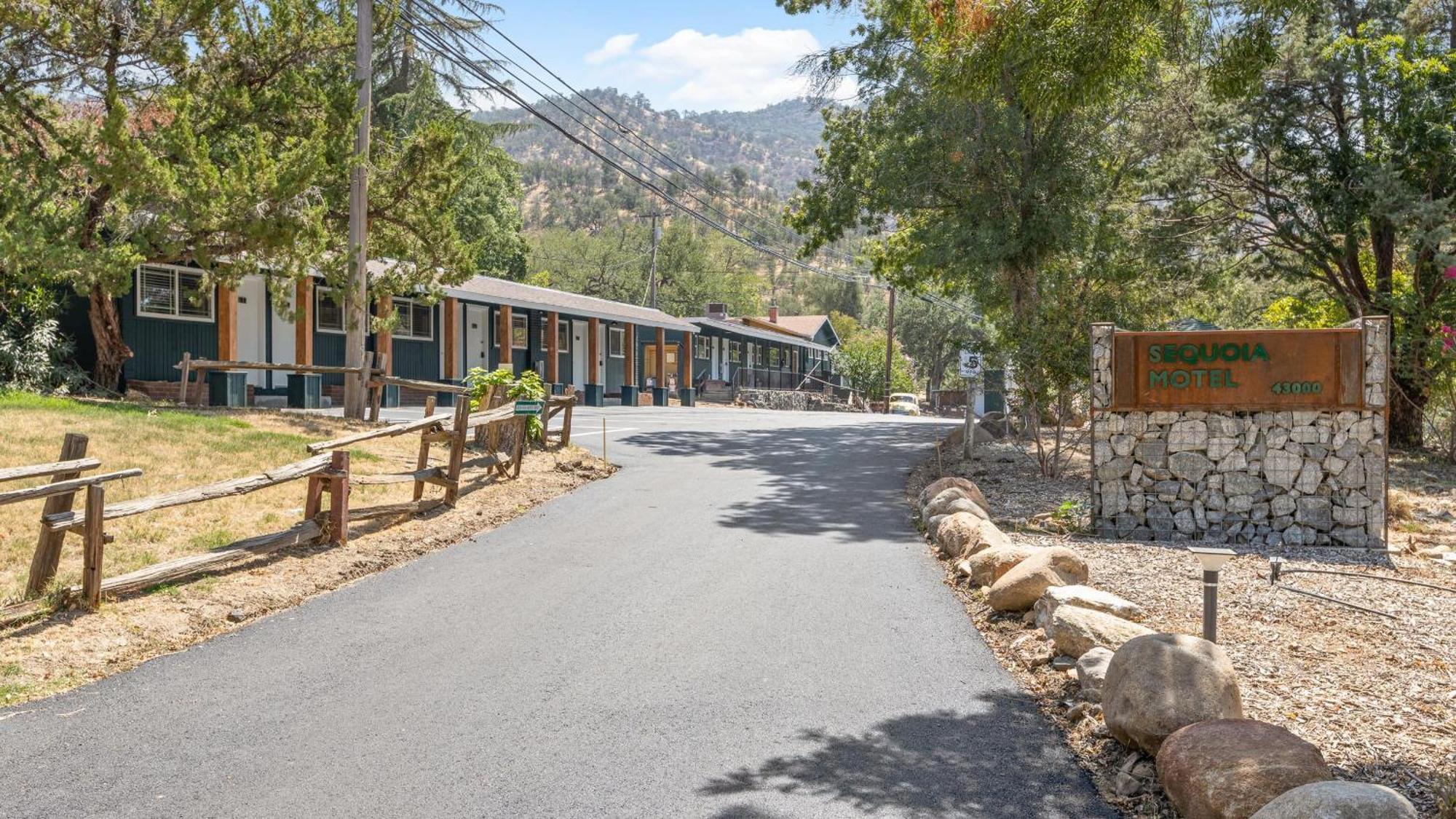 The Charlotte Sequoia Motel R2 Three Rivers Exterior photo